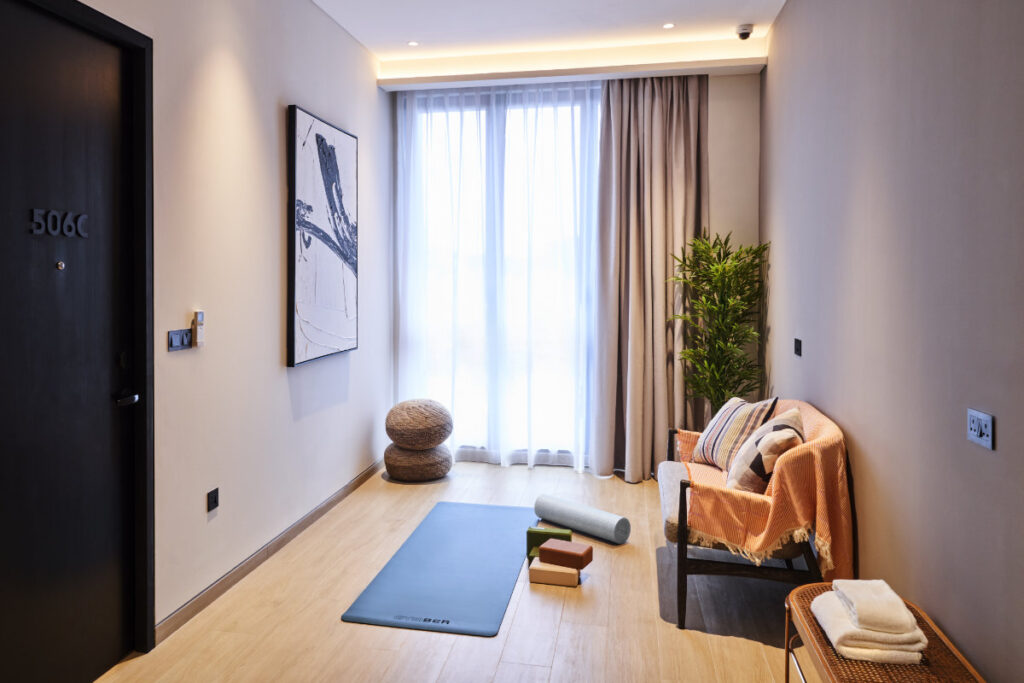 Mber Yoga Room